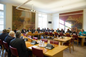 11 mars 2015 : la Délégation à l'Outre-mer a auditionné le secrétaire d'État chargé des transports, de la mer et de la pêche auprès de la ministre de l'écologie, du développement durable et de l'énergie : Alain Vidalies.